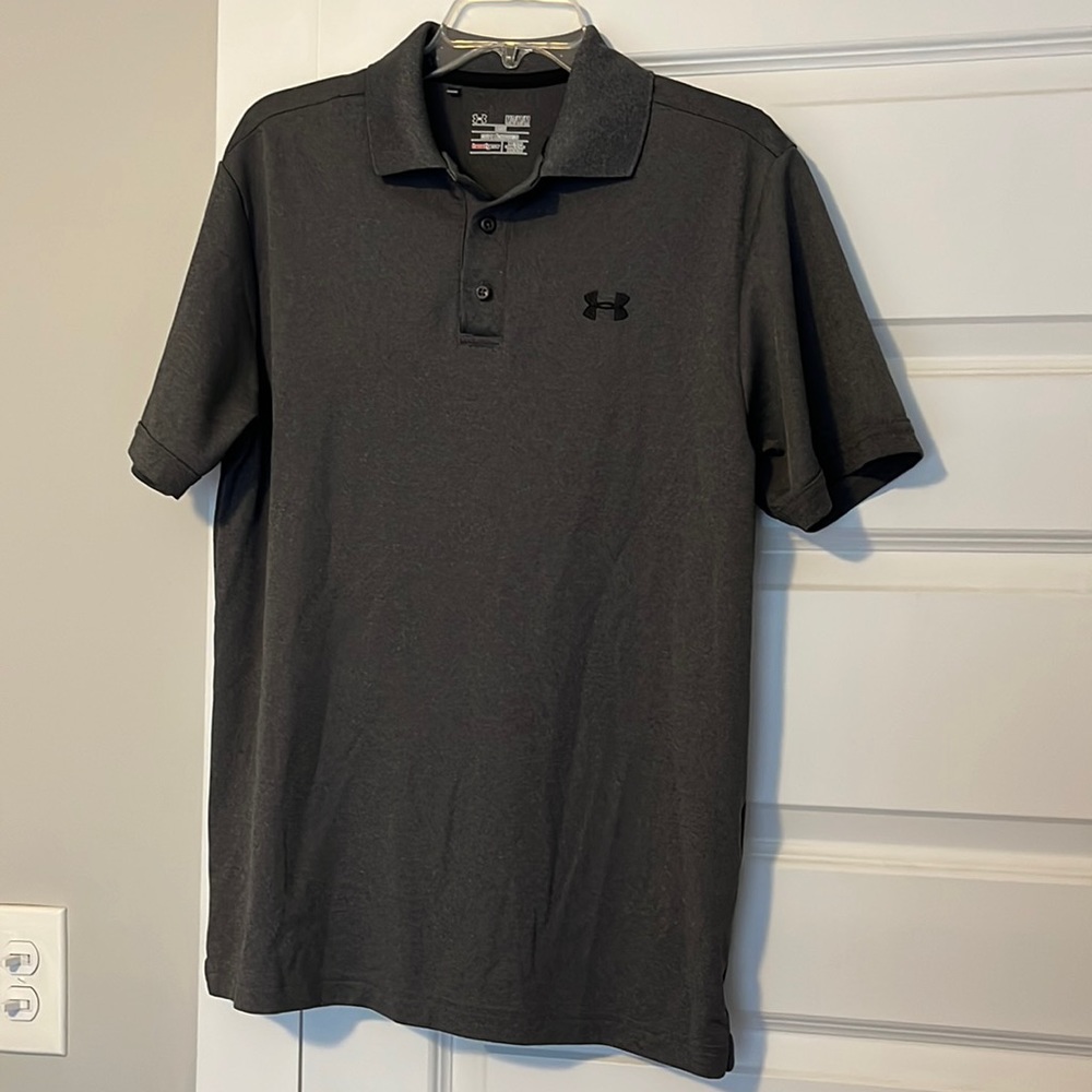 Medium loose-fit Under Armour golf shirt